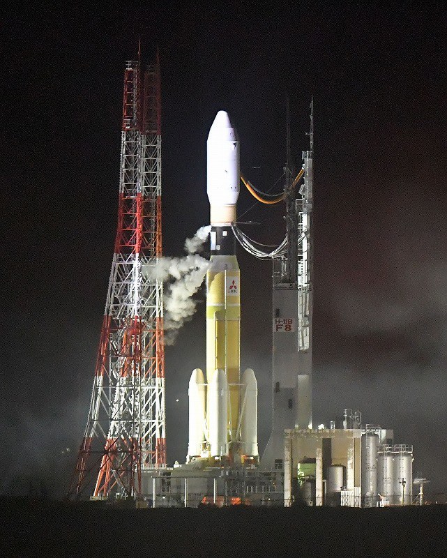 H2Bロケット、発射台付近から出火 11日の打ち上げ中止 [写真特集1/6