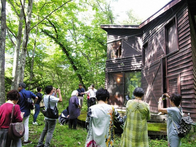 Topics:没後20年 辻邦生の軽井沢 高原文庫が山荘を公開