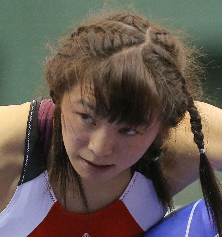 川井友香子 壁は体重の増量 欲出てフォール負けで姉妹五輪お預け 毎日新聞