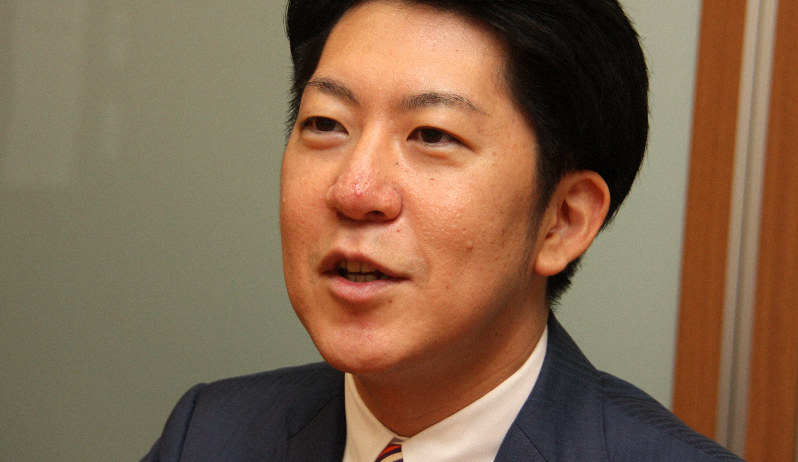 佐藤啓氏=高橋恵子撮影