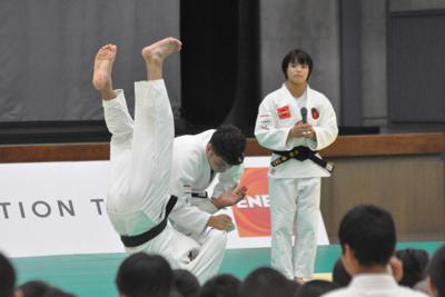 遅咲き 丸山vs若き天才 阿部 勝者が金 一発五輪代表戦 柔道 13日 毎日新聞