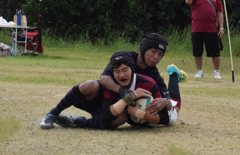 【【筑前-筑紫台】後半に筑前のWTB重松龍星選手がトライを決め54-0とリードを広げる