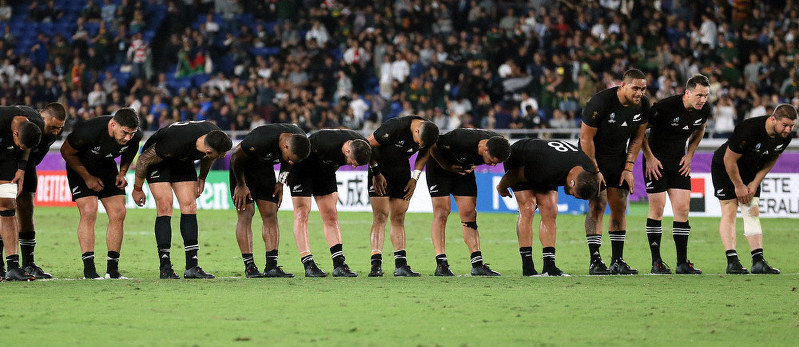 ラグビーｗ杯２０１９ お辞儀 で会場一体 海外チーム 日本式感謝 毎日新聞