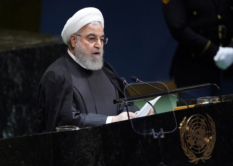 国連総会で演説するイランのロウハニ大統領=ニューヨークで25日、ロイター