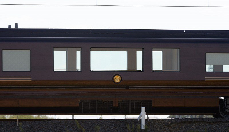臨時専用列車で天皇、皇后両陛下 茨城へ [写真特集3/5] | 毎日新聞