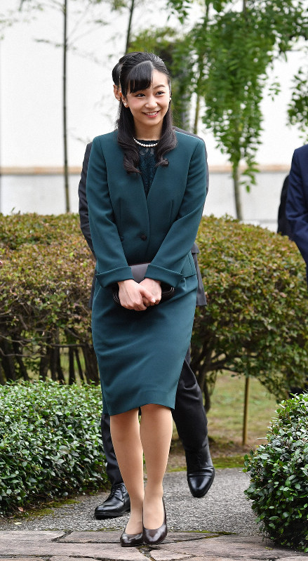 佳子さまスーツ 3ページ目)佳子さまの装いは「満点以上」とマナー解説者が絶賛 ...