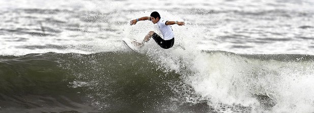 写真館：福岡市のプロサーファー・田中大貴さん 自然体で世界へ 「五輪