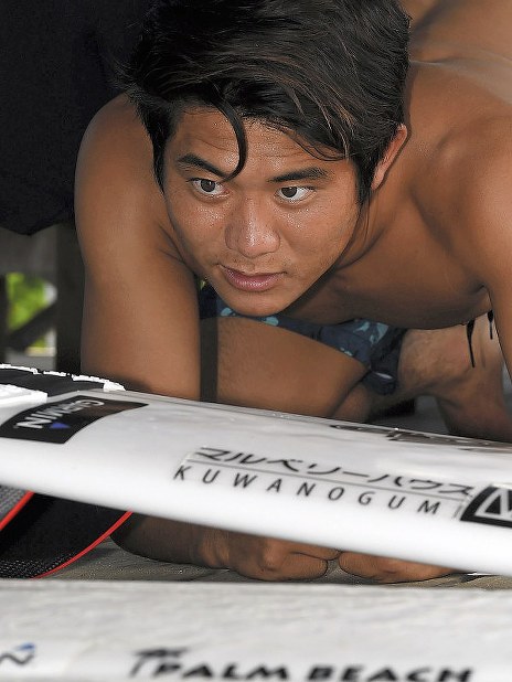 写真館：福岡市のプロサーファー・田中大貴さん 自然体で世界へ 「五輪