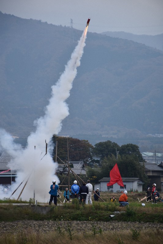戦国ロケット 4年ぶり打ち上げへ 関ケ原で石田三成が使ったのろしが起源 毎日新聞