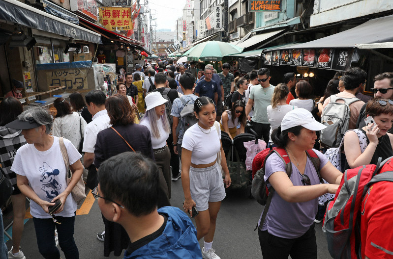 話題 閉場1年 築地場外に新たな灯 観光客にぎわい 老舗が進化 写真特集8 8 毎日新聞 話題 閉場1年 築地場外に新たな灯 観光客にぎわい 老舗が進化 写真特集8 8 毎日新聞