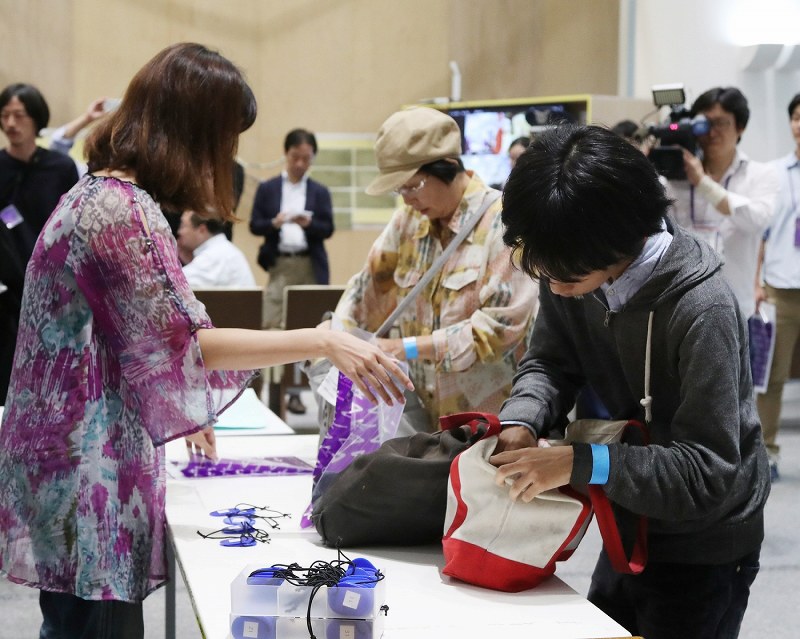 あいちトリエンナーレ：「不自由展」再開、60人に希望者1358人 身体 