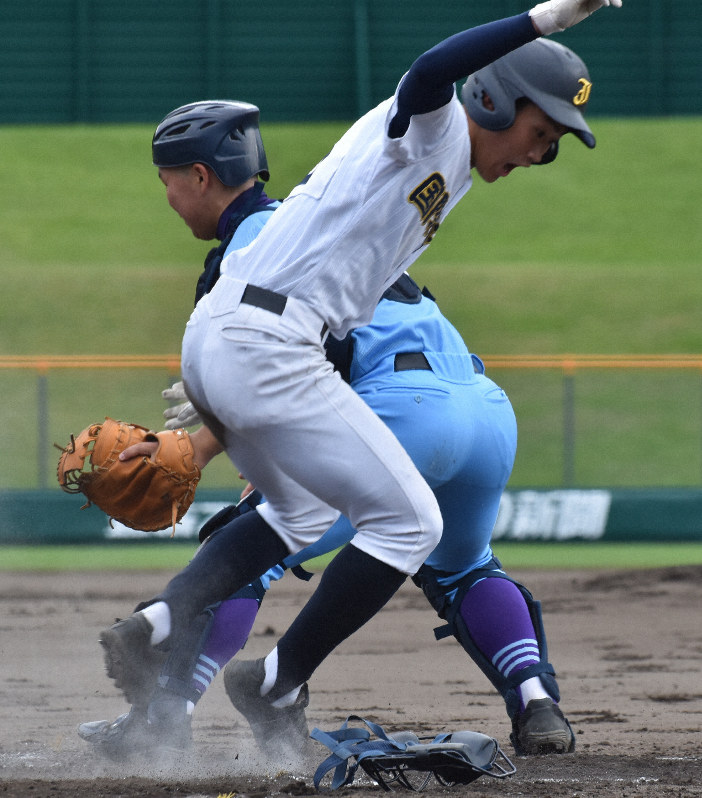 秋季北海道大会19 札幌国際情報 滝川西 1回戦 毎日新聞