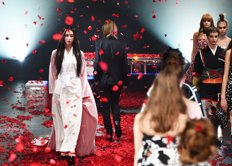 東京コレクション ヨシキモノ ショーでスタート ファッション ウィーク東京 開幕 毎日新聞