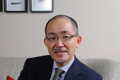 西川恵客員編集委員