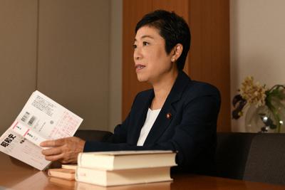 インタビューに答える辻元清美衆院議員＝東京都千代田区で2019年10月、内藤絵美撮影