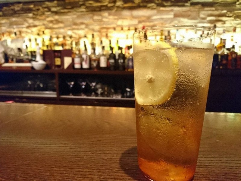 大人の街 柏でカクテルを 来月３日に催し 市内のバー１４店結集 千葉 毎日新聞