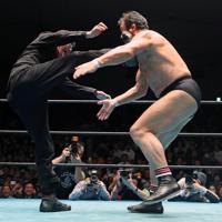 プロレス：ヒロ斉藤40年 藤波にセントーン決め、武藤、蝶野が3カウント