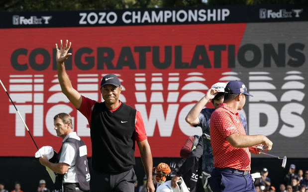 Golf: Tiger Woods ties Sam Snead's PGA Tour victory record at 82