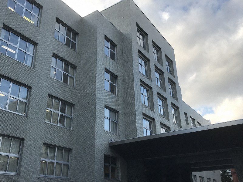 北海道議会議事堂=札幌市中央区で、佐々木宏之撮影