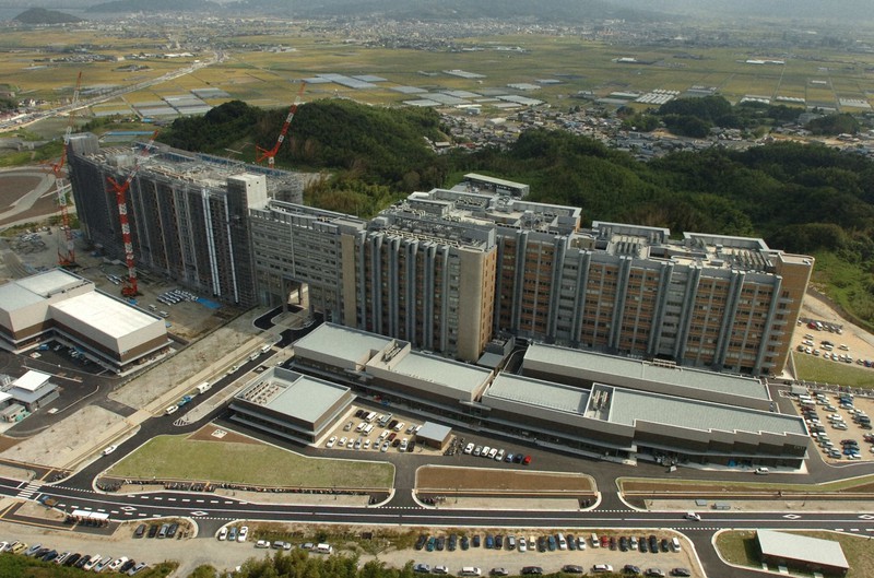 九州大伊都キャンパス=本社ヘリから、山下恭二撮影