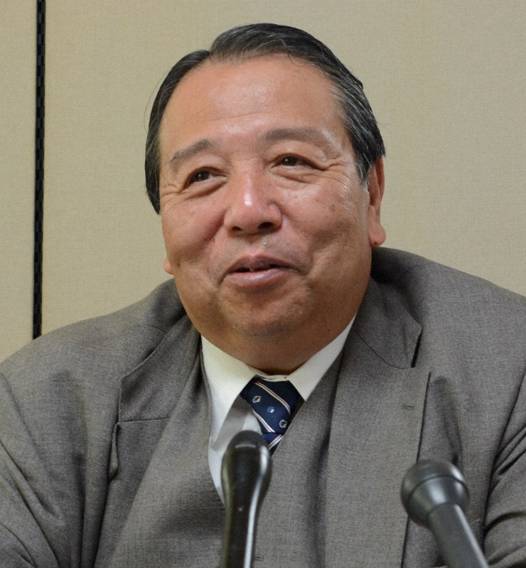 責任は私に」49回 なぜ安倍首相の「任命」は失敗続きなのか