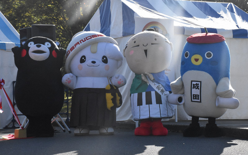全国の ゆるキャラ がグランプリ目指し集合 長野で開幕 写真特集4 7 毎日新聞