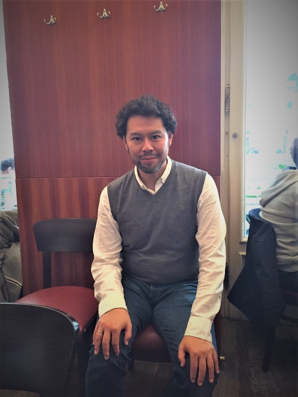 フォルクスオパーで専属歌手として活躍する日本人バス・バリトン歌手の平野和