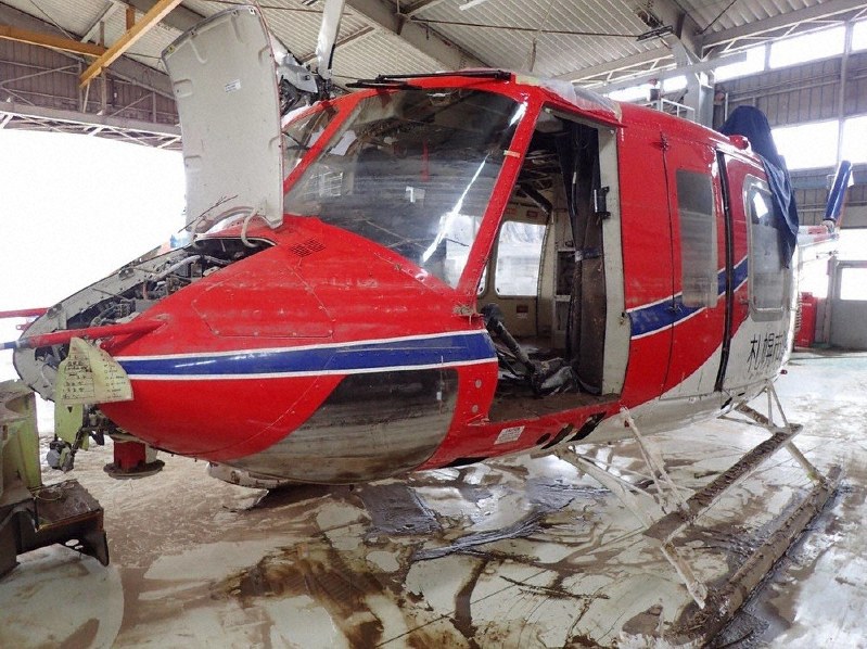 消防ヘリ点検中 浸水で使用不能 台風１９号被害 埼玉 北海道 毎日新聞