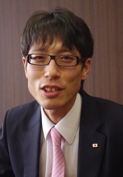 富山・朝日町教委、竹田恒泰氏講演中止 「教育勅語広める」授業に批判