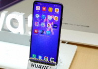 11月29日に発売される「nova（ノバ）5T」