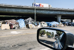 カリフォルニア州のホームレスは13万人を超えた（Bloomberg）