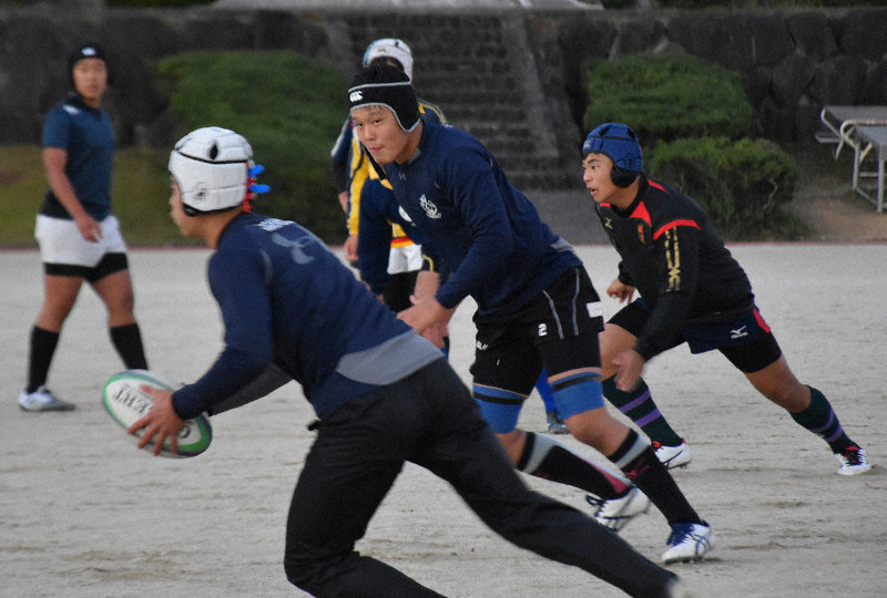 決勝に向け練習に励む長崎北陽台の選手ら