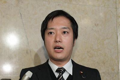 皇宮警察学校長が辞職 未成年護衛官と飲酒 職員16人処分 毎日新聞