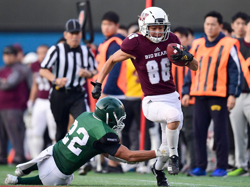 早大 後半に粘りの走力 トレーニングの結果 アメフト東日本代表戦 毎日新聞