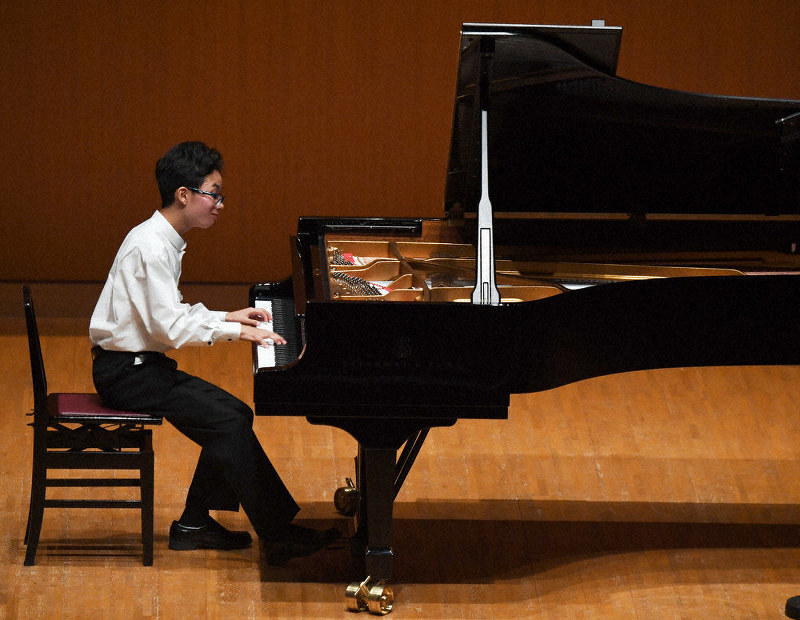 学生音コン 学生音コン ピアノ部門中学校の部 帝塚山泉ケ丘 大山桃暖さん３位に 大阪 毎日新聞