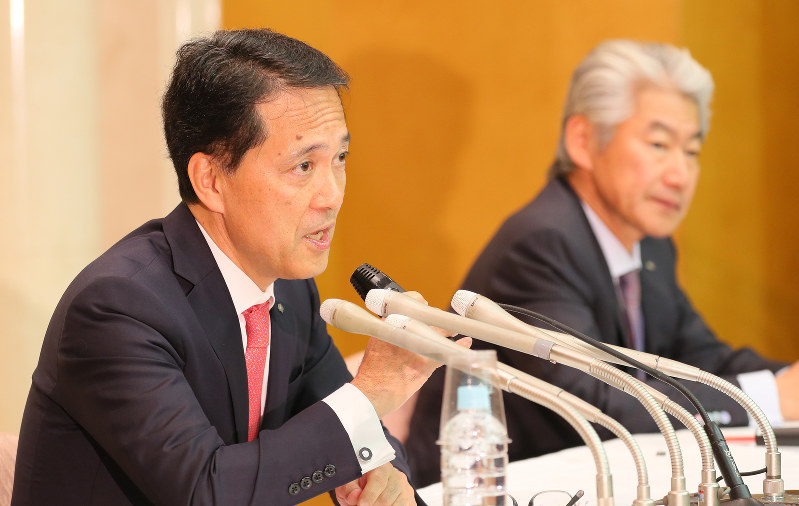 野村ホールディングスの次期社長が記者会見 写真特集4 6 毎日新聞