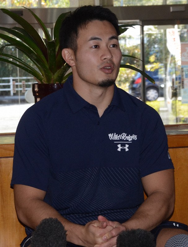 「ONE TEAM」が新語・流行語大賞に選ばれた、ラグビー日本代表の福岡堅樹選手=宮崎市で2019年12月2日、大谷津統一撮影