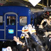 【レア‼︎ 日本国有鉄道協力のフォト絵本】 ブルートレイン ふじのたび  /小学館 レア‼︎ 日本国有鉄道協力のフォト絵本】 ブルートレイン ふじの