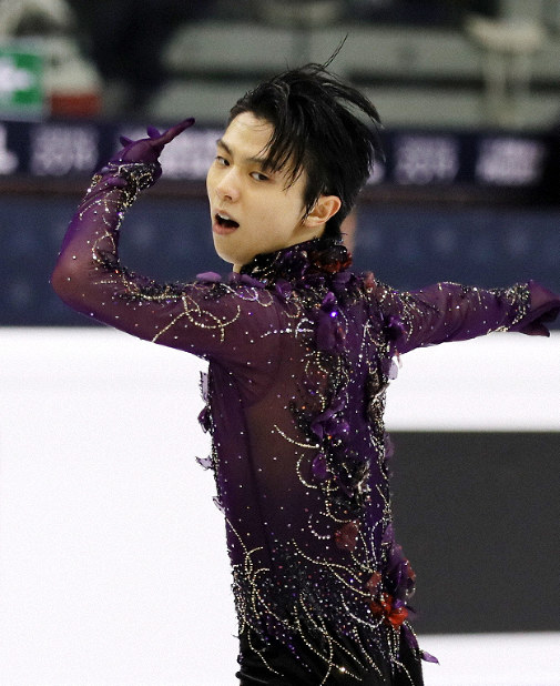 羽生「実りある挑戦」2年ぶり4回転ルッツ跳んだ 強敵チェンを追う
