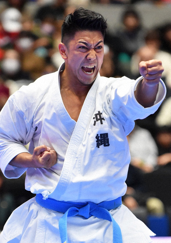 空手 全日本選手権 喜友名 最多８連覇 毎日新聞