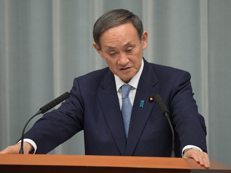 閣議後の記者会見で質問に答える菅義偉官房長官=首相官邸で2019年12月13日午前10時59分、川田雅浩撮影
