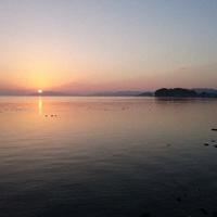 宍道湖。夕日の美しさで名高い=松江市浜佐田町で、鶴谷真撮影