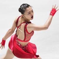 女子ＳＰで演技する坂本花織＝東京・国立代々木競技場で２０１９年１２月１９日、佐々木順一撮影