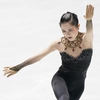 女子ＳＰで演技する宮原知子＝東京・国立代々木競技場で２０１９年１２月１９日、佐々木順一撮影