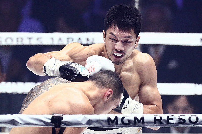 ボクシング 村田諒太がミドル級初防衛 トリプル世界戦 [写真特集