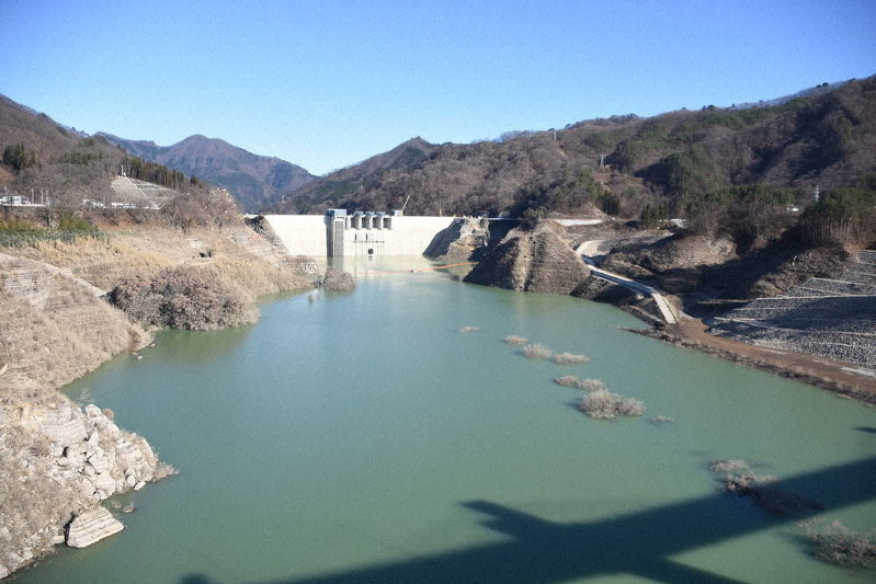 最低水位となった八ッ場ダム=群馬県長野原町で