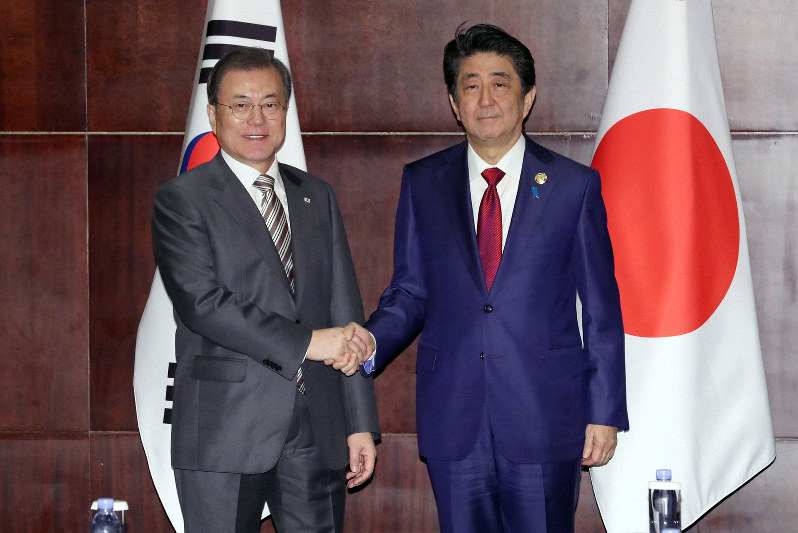 韓国憲法裁却下 原告側「再交渉へ手がかり」 日本政府関係者