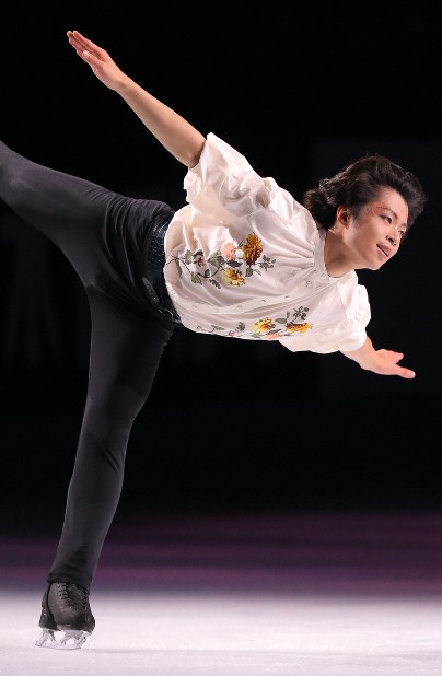 フィギュアスケーターズ15 20新品 町田樹さん監修】フィギュアスケートの速度に迫る。演技や技の回転