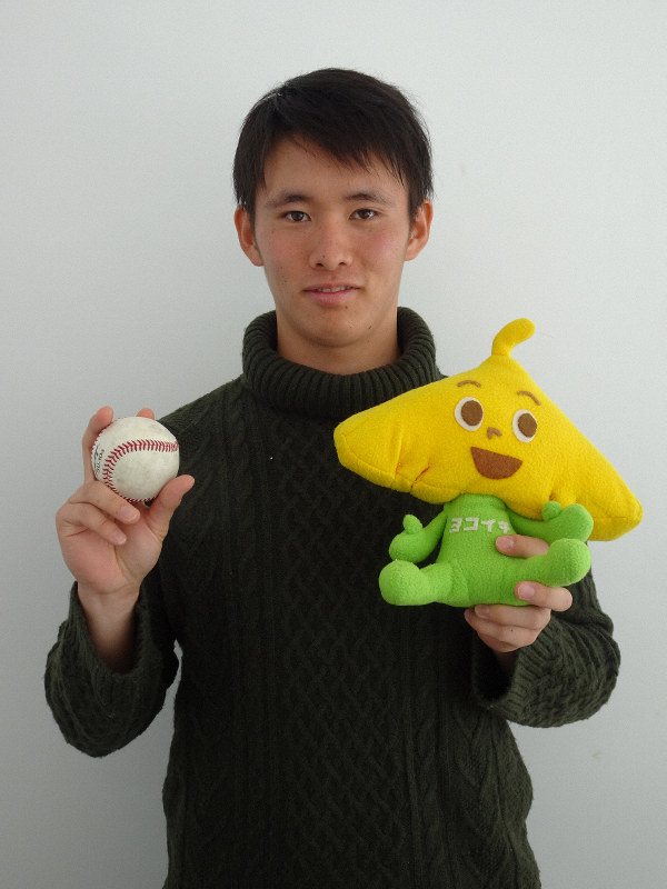 大学倶楽部 横浜市立大 大学初のプロ野球選手誕生へ 故障克服 夢つかむ 沖縄新球団のテストに合格 三吉央起さん 毎日新聞