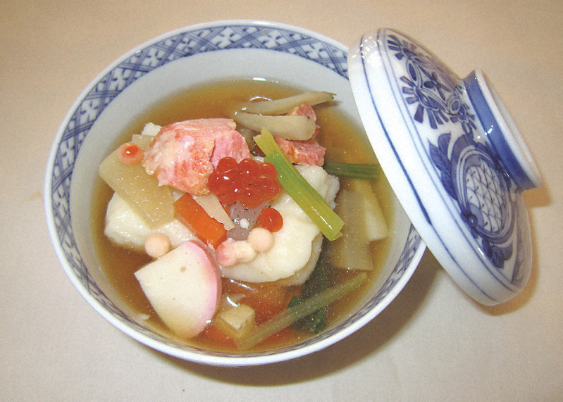 サケを使う新潟県の雑煮=北翔大の小田嶋政子名誉教授提供